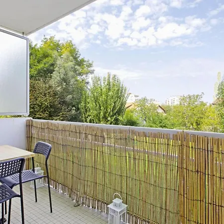 Διαμέρισμα Quiet Studio With Balcony Close To Center And Beaches - Welkeys *